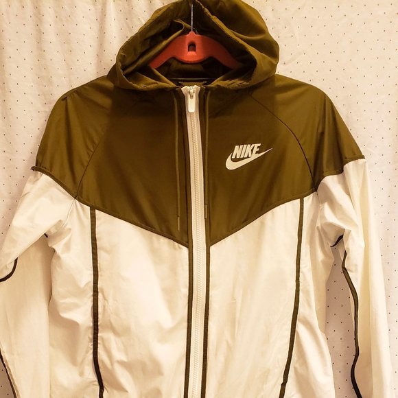 Nike Hooded Windbreaker Size Small - Picture 1 of 4